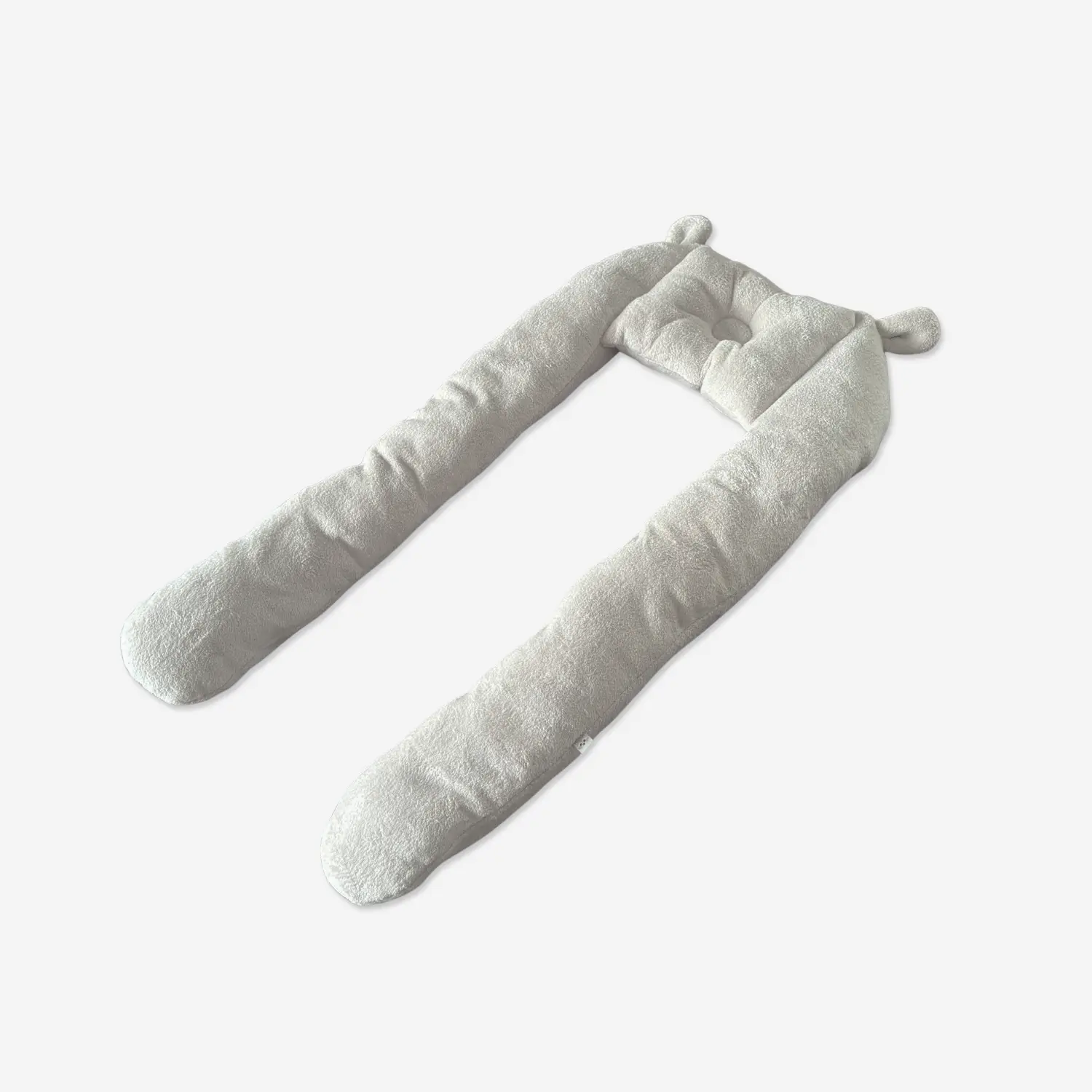 Szürke Plüss - Babafészek - Ölelőpárna - fluffyhugs_hu.webp2